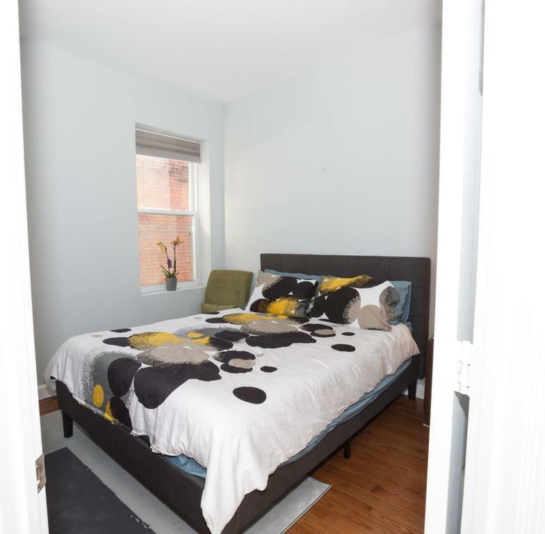 Steps To Convention Center, Downtown Dc, And Metro Station: Private And Comfortable Bedroom/Bathroom Washington Bagian luar foto